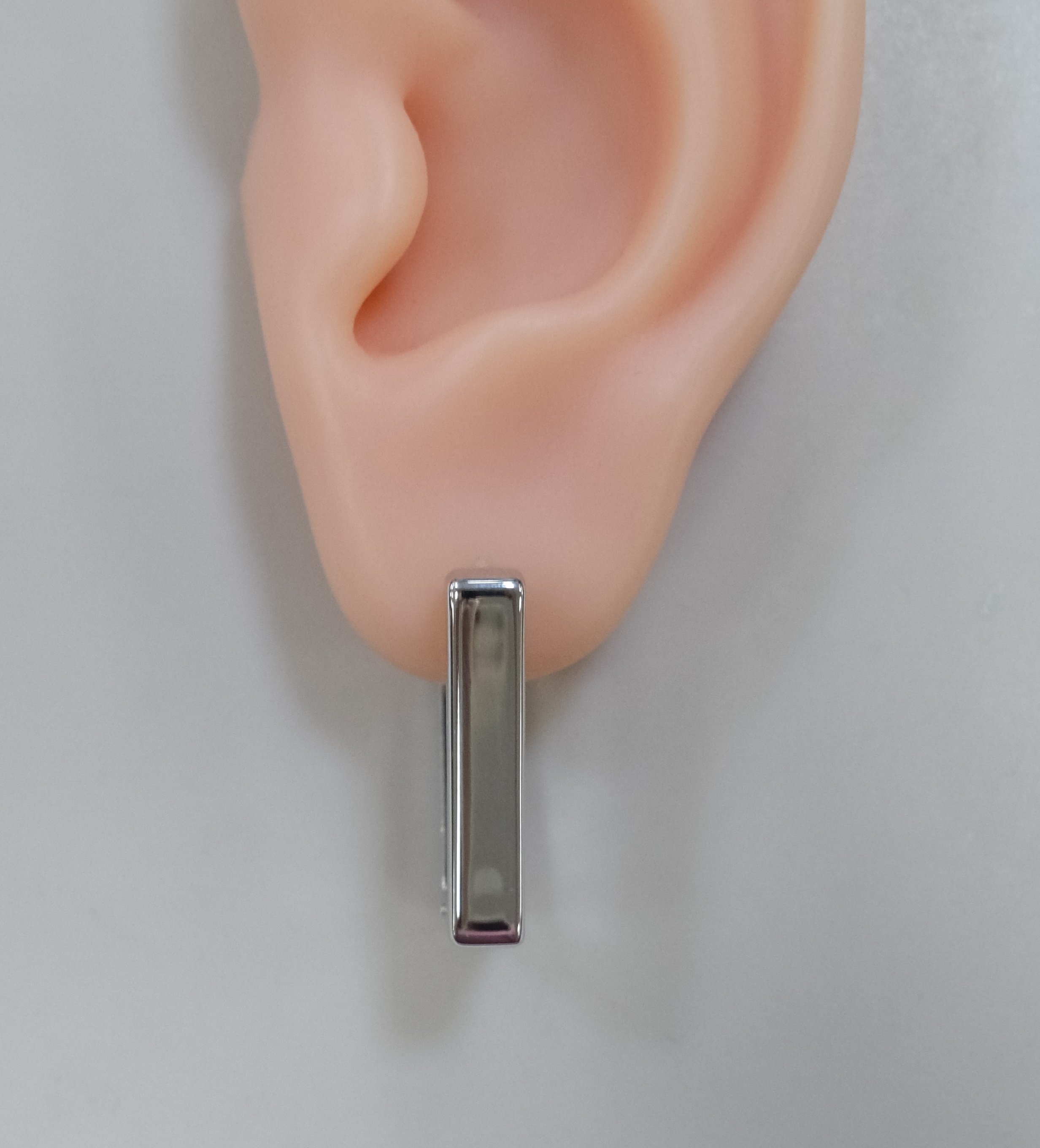Серьги из белого золота